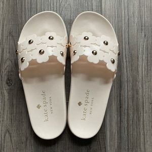 Kate Spade Daisy Pool Slide